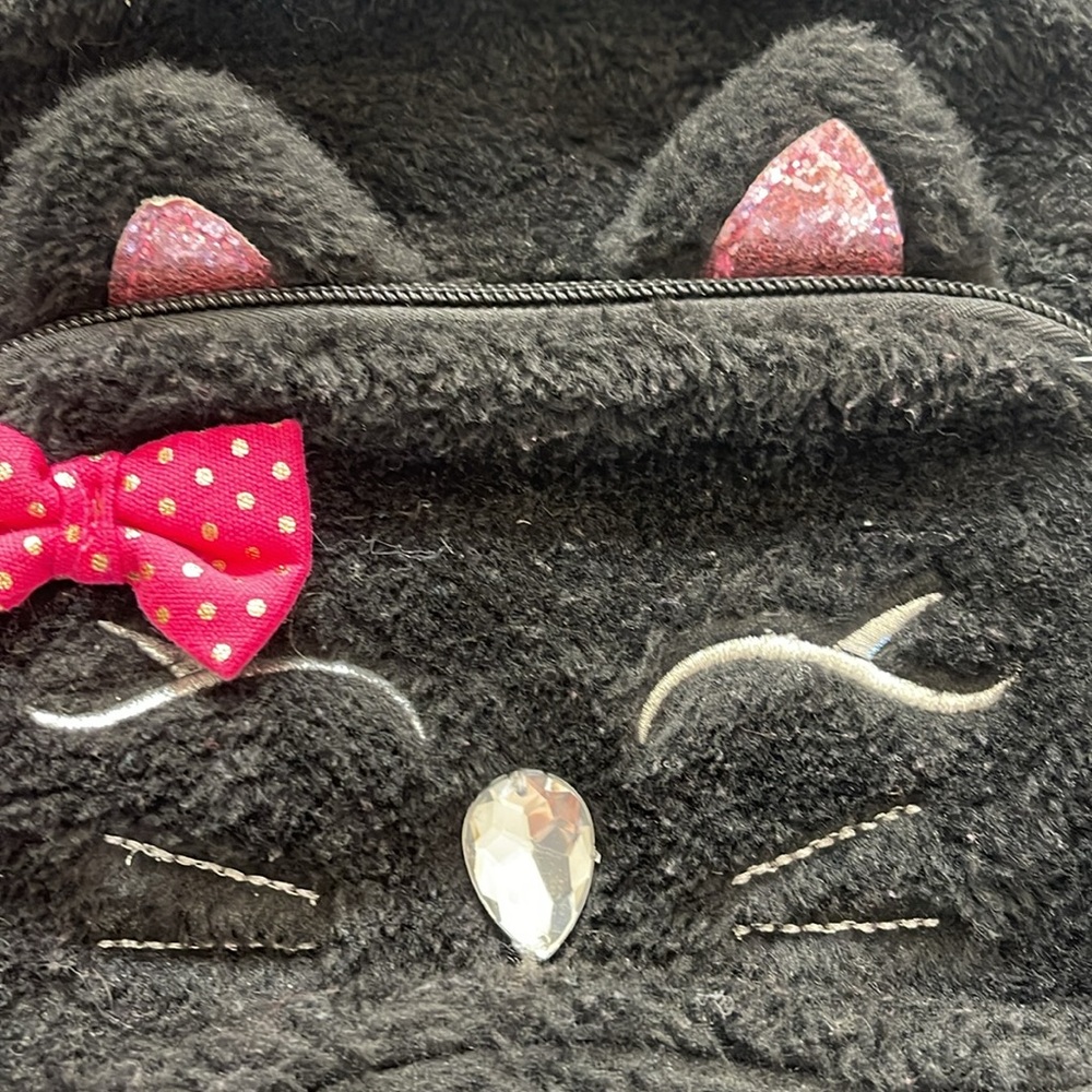 💕 Preloved Mini Furry Kitty Backpack 🐱 - Picture 2 of 9